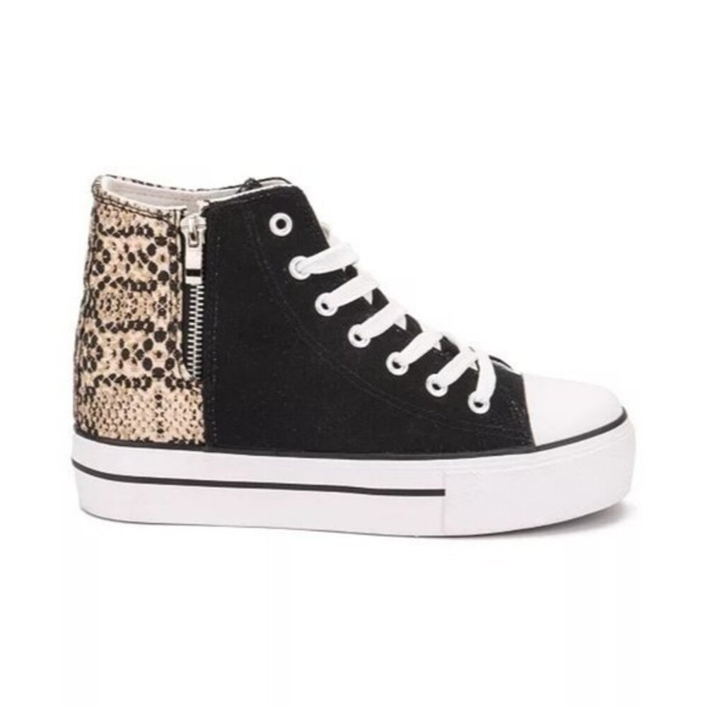 Olivia Miller Women's Champ Sneakers Two tone platform sneakers size 9